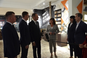 Энгельсский краеведческий музей посетил губернатор Саратовской области Роман Викторович Бусаргин