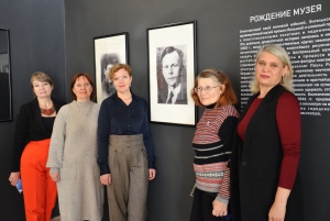 Внучка основателя Центрального музея АССР Немцев Поволжья, профессора Г.Г. Дингеса Н.В. Дингес посетила музей