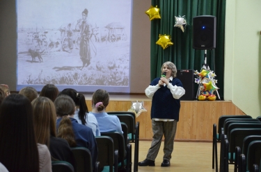 Для учащихся старших классов школы №9 состоялась лекция &laquo;От слободы к городу. Из истории города Покровска &mdash; Энгельса&raquo;