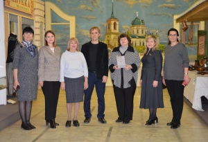 Энгельсский краеведческий музей посетила начальник отдела культуры города Ясиноватая ДНР.