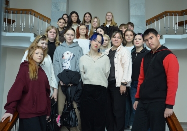 Сегодня для студентов Энгельсского колледжа профессиональных технологий состоялась пешеходная экскурсия &laquo;Энгельс_Пешком_по_городу&raquo;