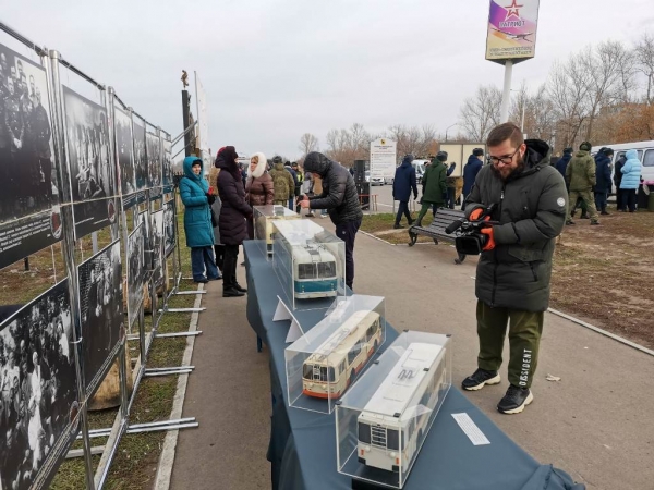 Ко &quot;Дню автомобилиста&quot; Энгельсский краеведческий музей представил выставку «Символы нашего города».