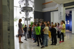 Сегодня для учеников школы №152 состоялась обзорная экскурсия по Энгельсскому краеведческому музею