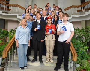 Сегодня в рамках реализации Всероссийского флагманского проекта Движения &laquo;Мы - граждане России&raquo; в Энгельсском краеведческом музее для активистов Движения Первых прошло торжественное мероприятие