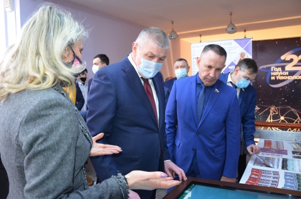 Выставку  Энгельсского краеведческого музея «Мультимедийные технологии в музейной сфере».