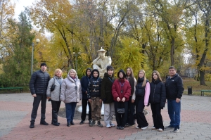 В период школьных каникул учащимся предлагается посетить новый экскурсионный пешеходный маршрут &laquo;Энгельс-Трек&raquo;.